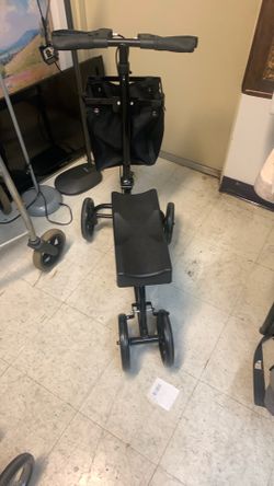 Knee scooter