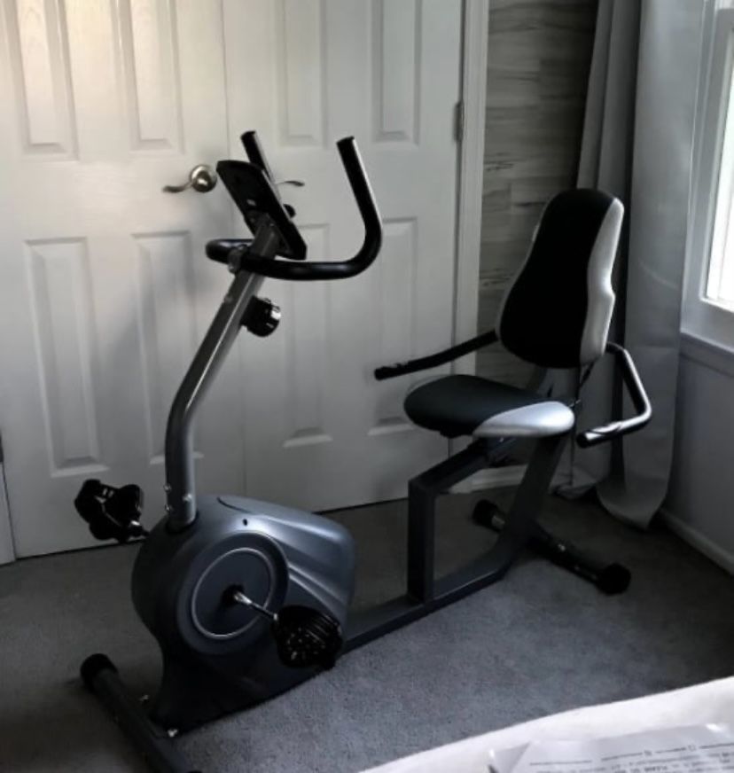 Stationary Recumbent Exercise Bike Gently Used