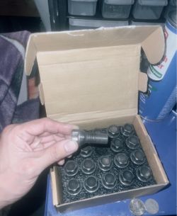 BMW lug bolts