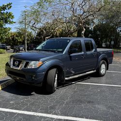 Nissan Frontier crew cab 2017