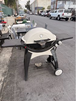 Weber gas grill