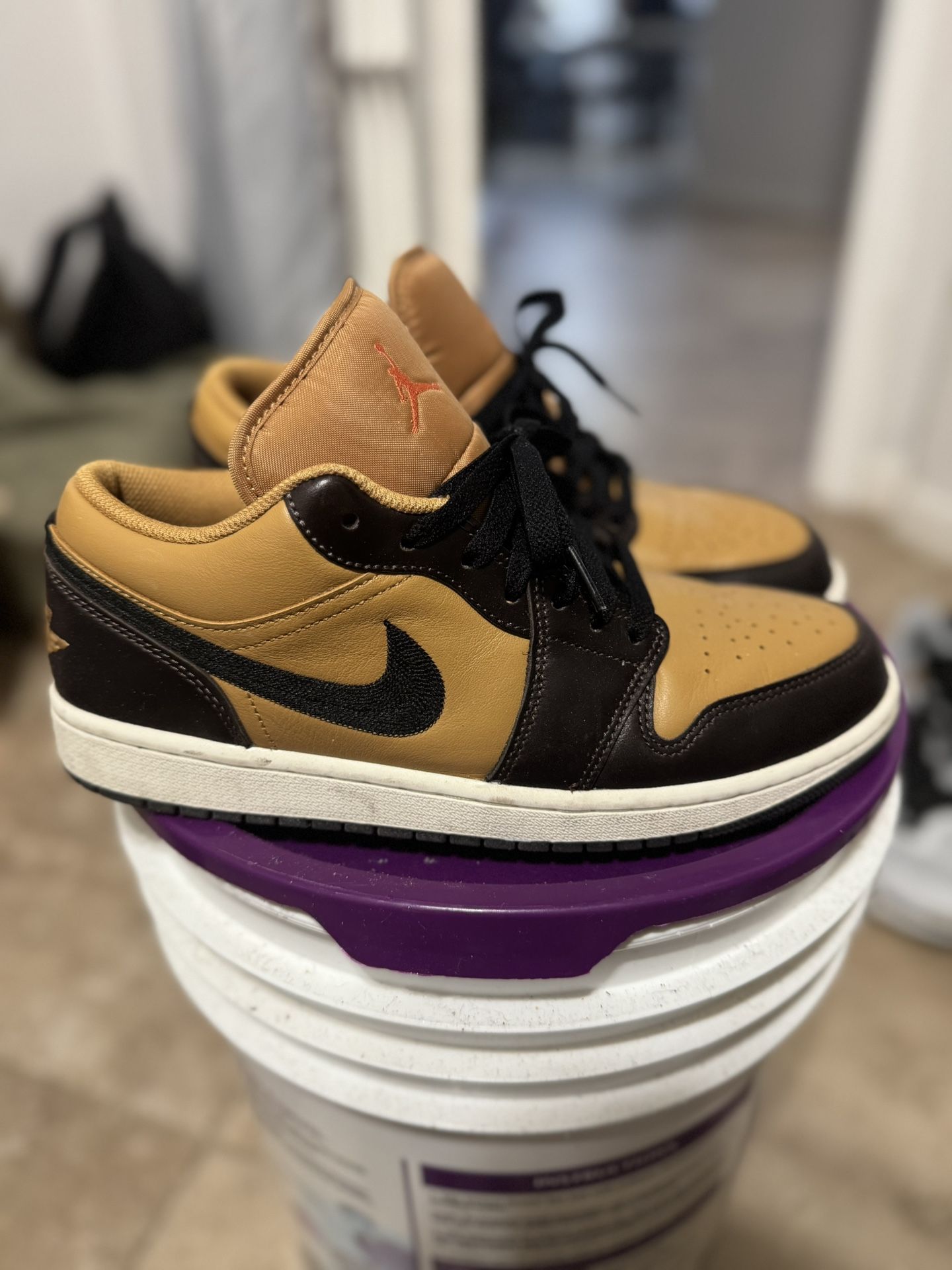 Men Nike Shoes Size 8.5