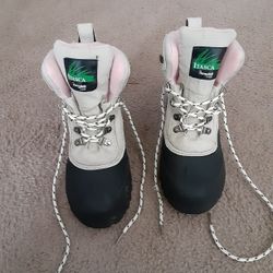 Snow Boots