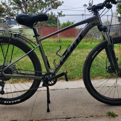 Giant 29’ Bike 