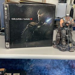 Gears Of War 3 Epic Edition Microsoft Xbox 360 Statue, Book, Medal, Box, And NO GAME