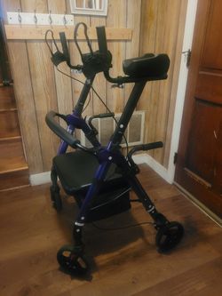 Heavty Duty Upright Walker