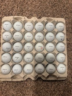 30 Titleist Prov1/Prov1x in great condition 