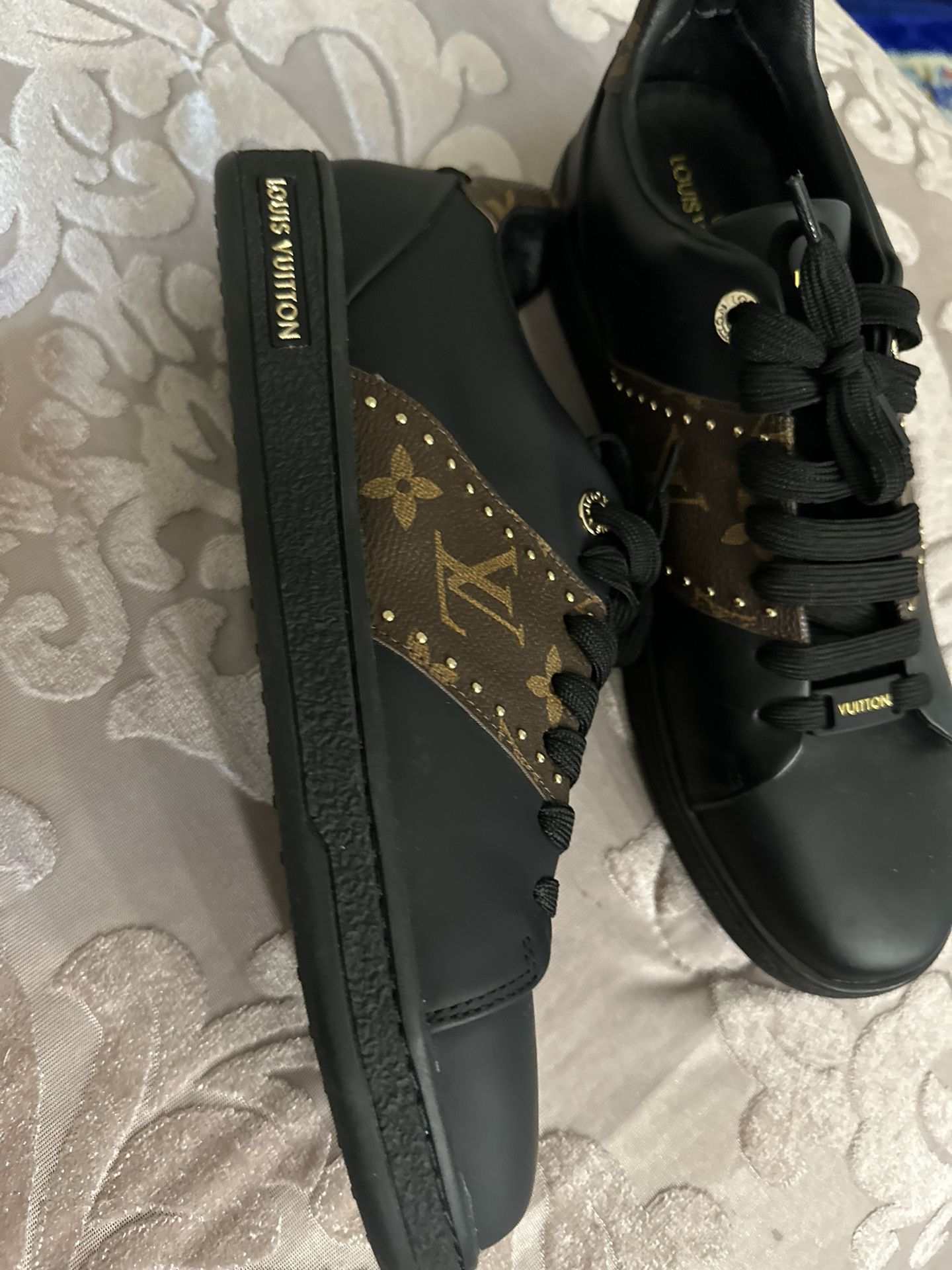 MUST GO Like New Gently Used Authentic Louis Vuitton Shoes for Sale in  Sterling Heights, MI - OfferUp