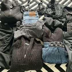 Clothing Bundle Petite – Lululemon, Free People, Skims (10 Items XS/S)