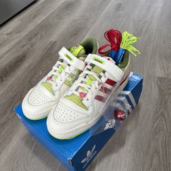 Adidas “the Grinch” Forum Lows Crème Size 10