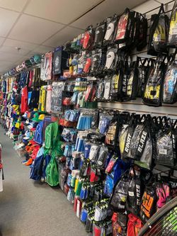 Variedad de accesorios para la práctica del futbol soccer