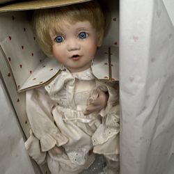PORCELAIN COLLECTIBLE DOLL (14inch)
