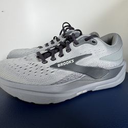 Brooks Ghost Max 3