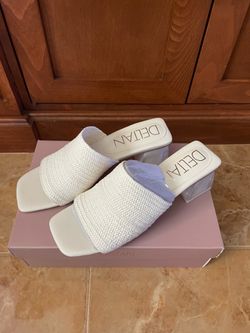 Women’s Deltan Slip On Sandals White Woven 2” Block Heel New in Box