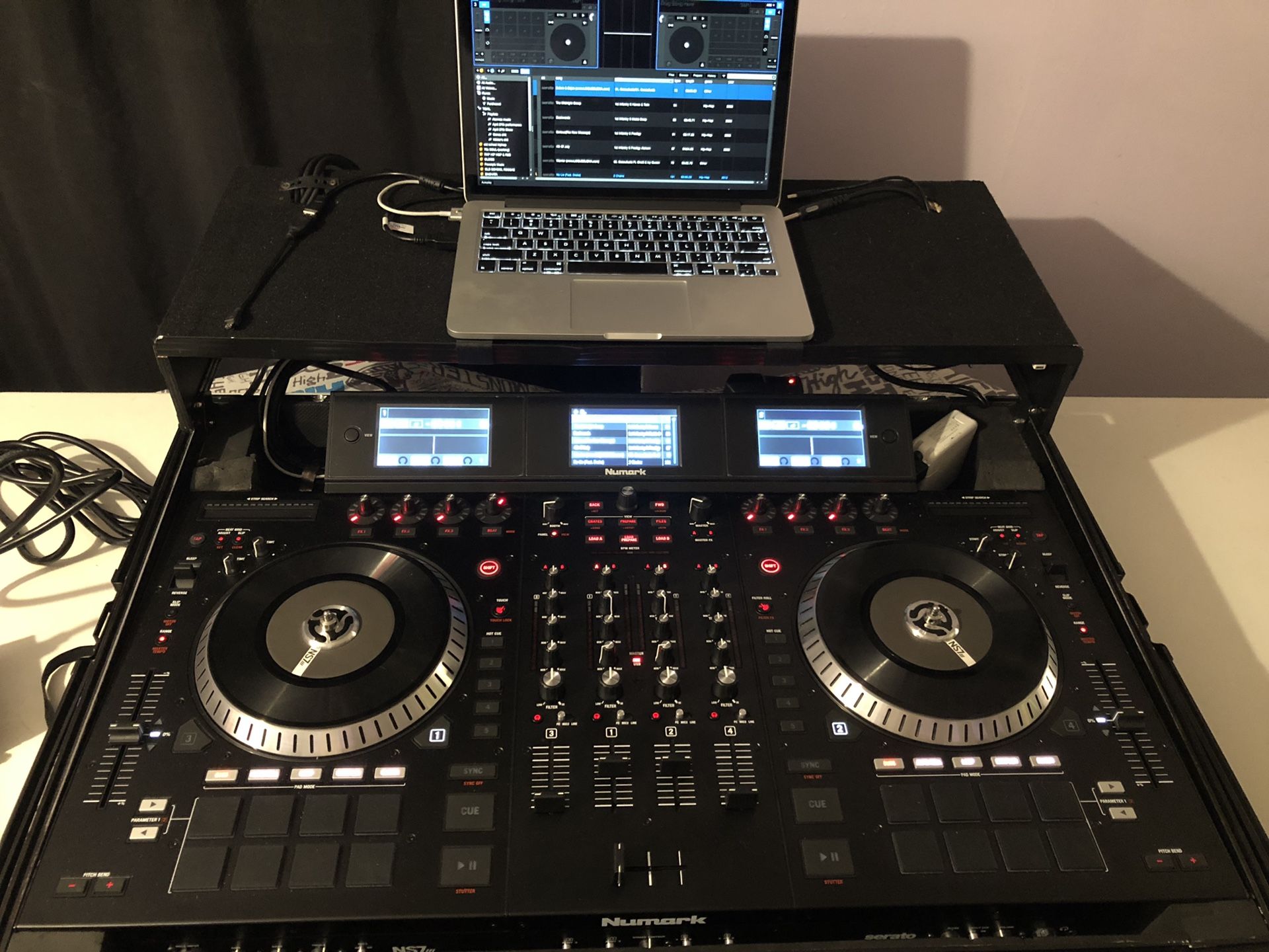 Numark Ns73 an Mac Pro askin 1800