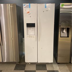 New Scratch And Dent Frigidaire 33” Wide Refrigerator 