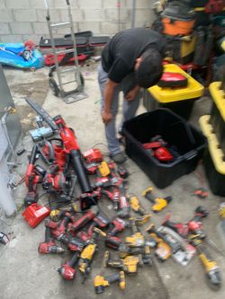 milwaukee and dewalt tools