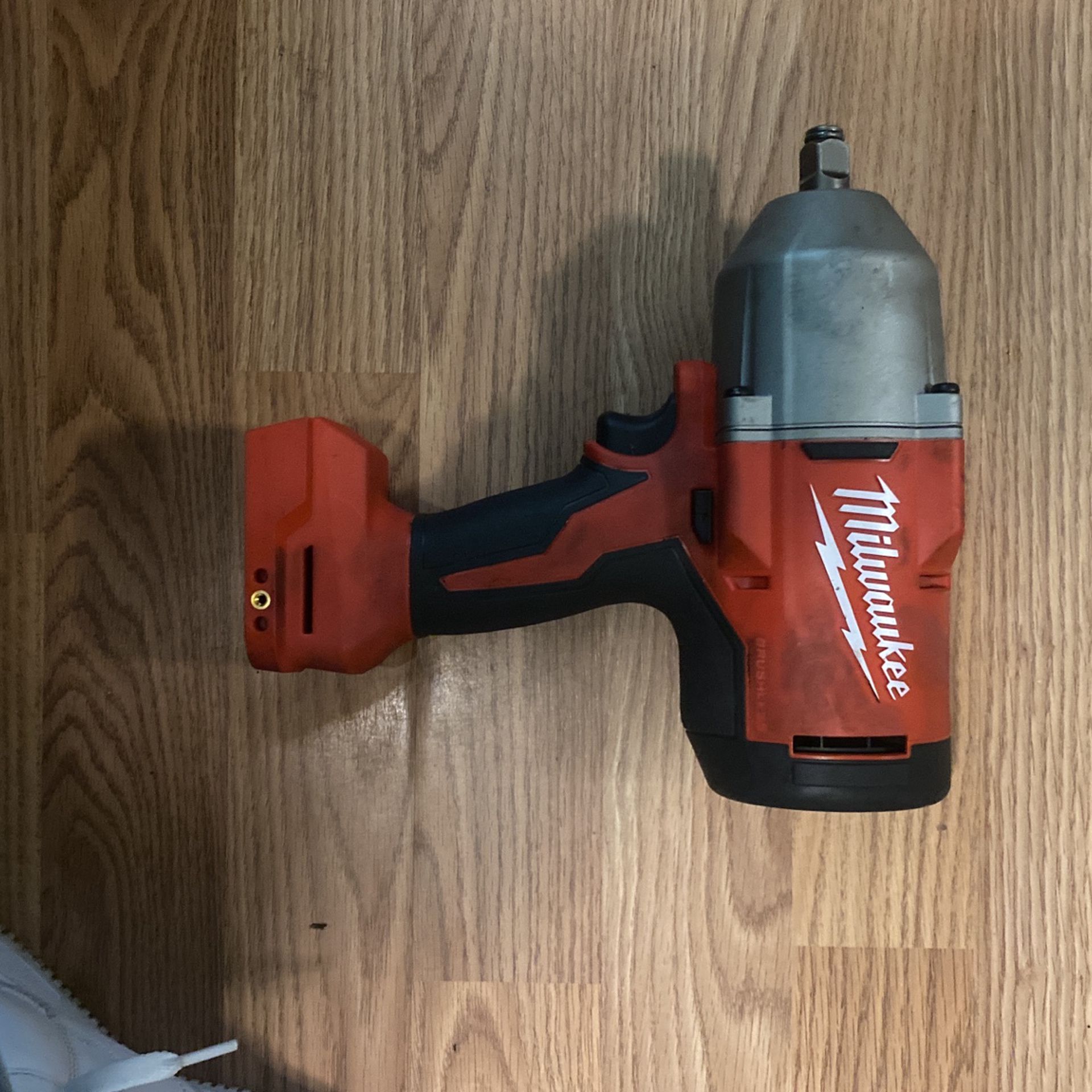 milwuakeee impact wrench 