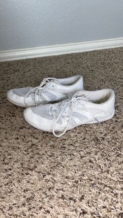 White Cheerleading Shoes W7.5