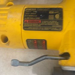 Dealt DW 331 Corded Jigsaw