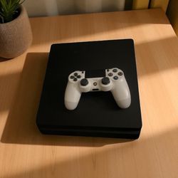 PS4 Slim 1TB