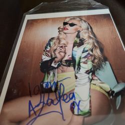 Musician Iggy Azalea Autograph 8x10 Photo 