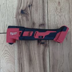 Milwaukee 2626-20 M18 Cordless Multi-Tool *Tool Only*