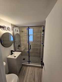 Glass Shower In All The Measures
