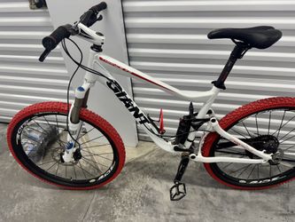 Giant Trance X Full Suspension Mountain Bike – Upgraded