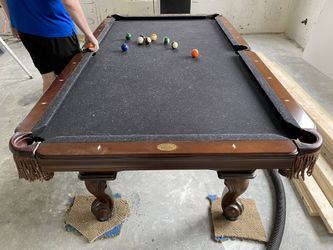 Olhausen Santa Ana Pool Table!! Like New Condition!!