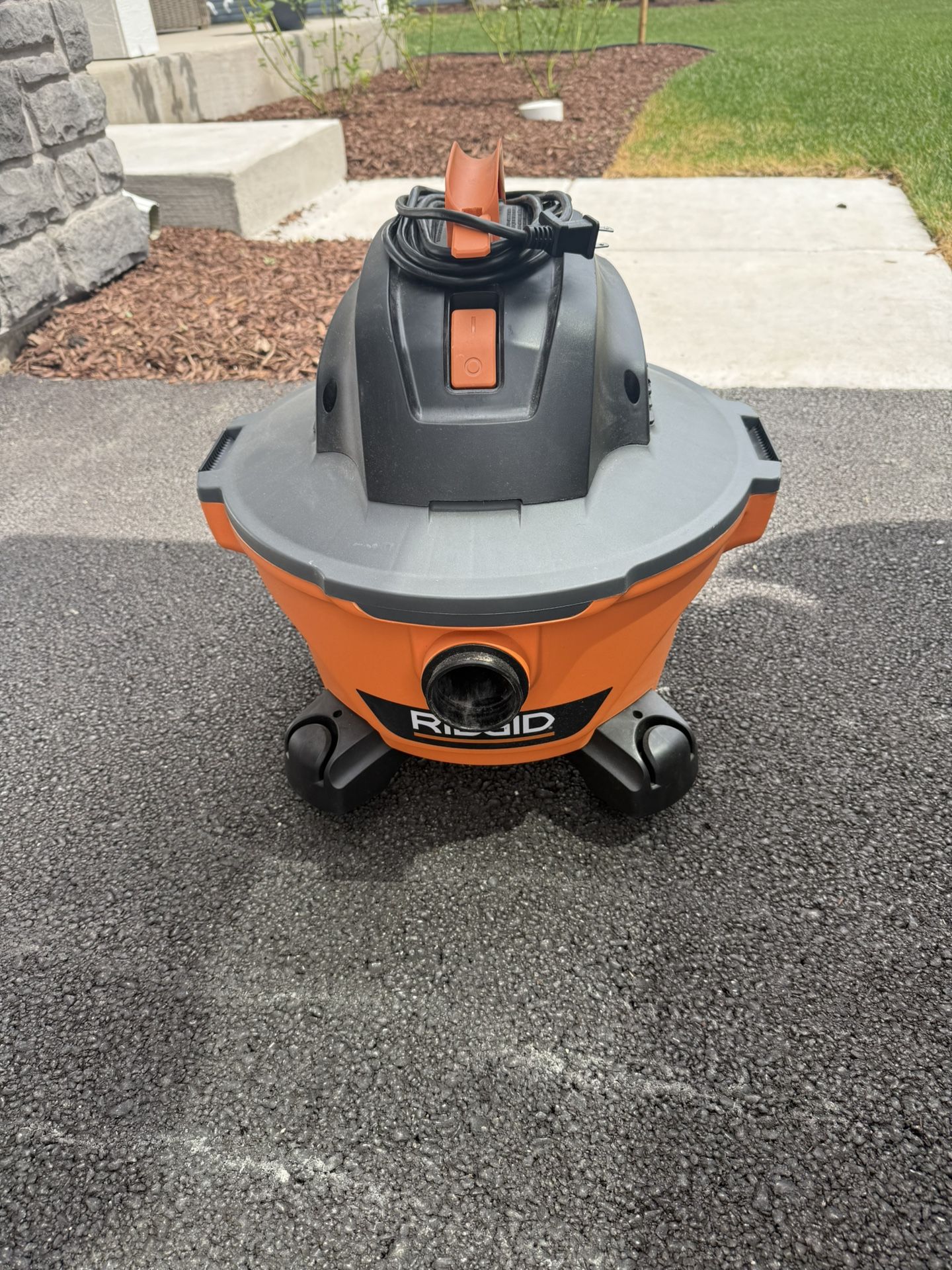 Rigid Wet/Dry Shop vac 