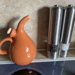 Oil Or Liquid Soap Dispenser 