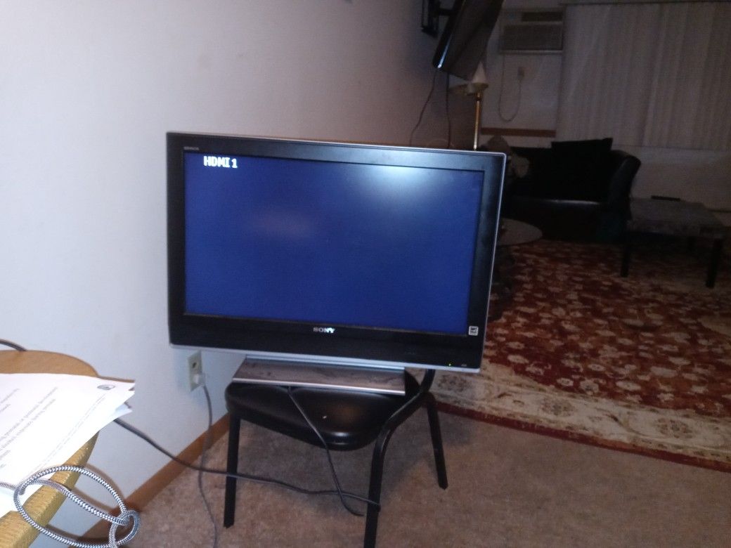 40 INCHES SONY TV