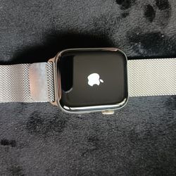 Apple Watch Series 5