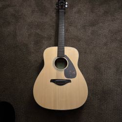 6 String Yamaha Guitar