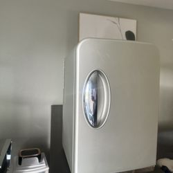 Mini Fridge Cold-hot 