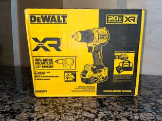 Powerful Dewalt XR 1/2 Power drill/ Diver kit