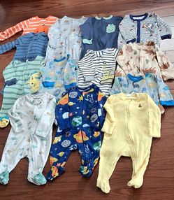 0-3 months baby boy used unused Excellent Condition Like New Pajamas / Sleeper bandle sale only $20