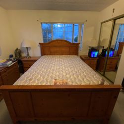 Bedroom Set PICK UP ONLY $185 OBO