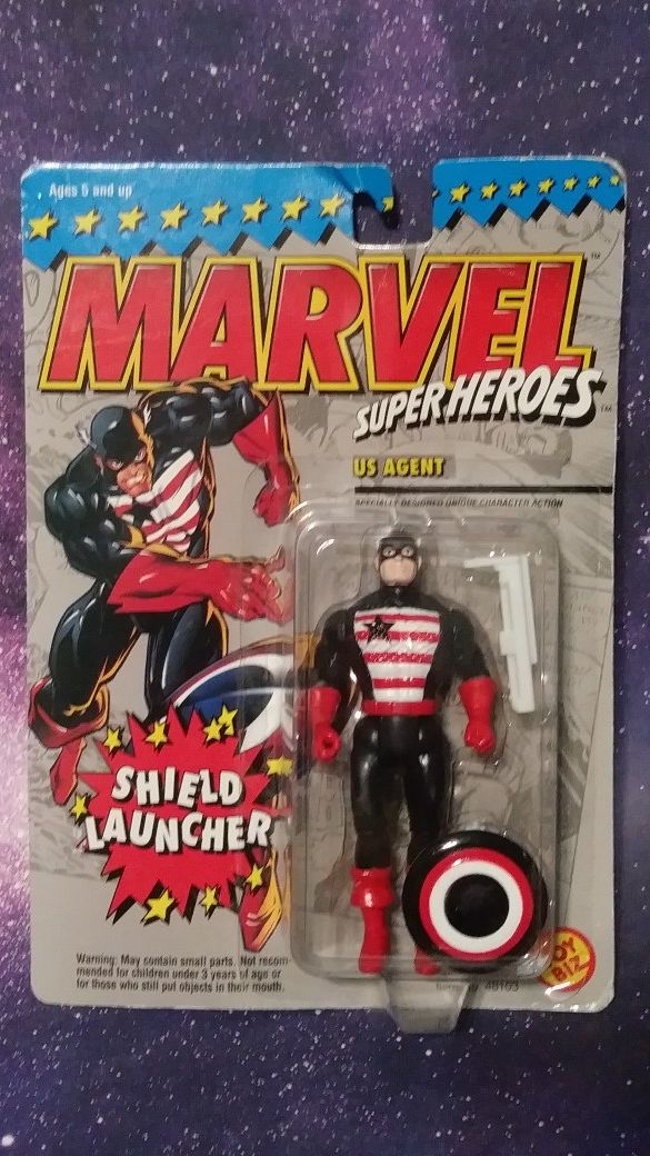 1994 Toy Biz Marvel Super Heroes Captain America with Shield action figure toy disney