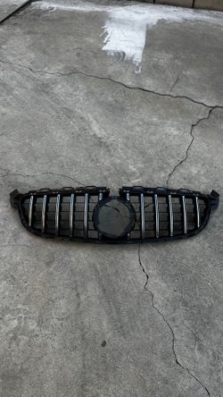 Genuine Mercedes Benz W205 C63 AMG Grille:   A (contact info removed)