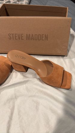 New Suede Tan Sandle Size 7 By Steve Madden