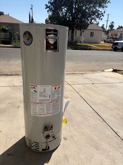 40 Gallons gas water heater 60 days warranty and delivery 300