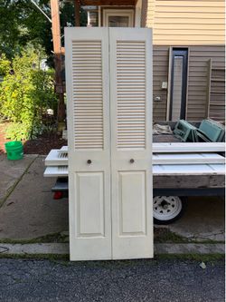 30 by 79, BiFold Door, top half shutter style, Plastic Resin Material, $10