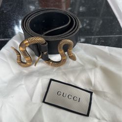 Gucci Snake Black Belt 36” Authentic 