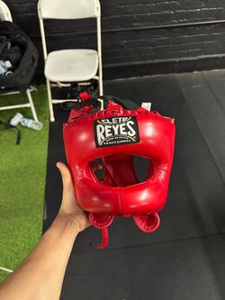 Cleto Reyes Headgear