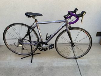 Trek 2100 – 54 cm Road Bike
