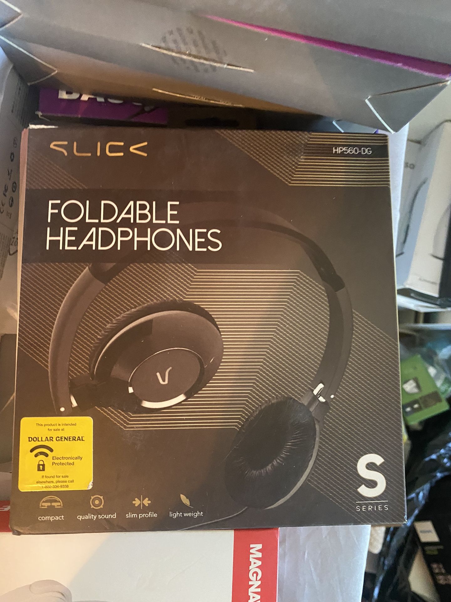 HEAD PHONES