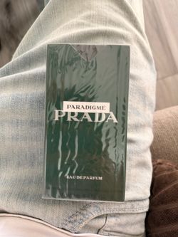 Prada paradigme cologne