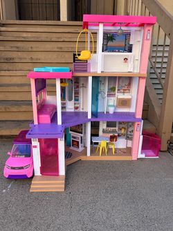 Barbie House with tons of accessories